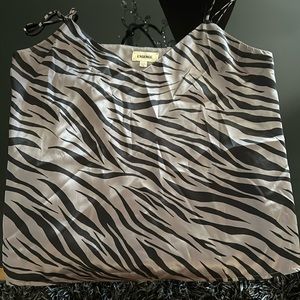 L’Agency silk cami sz large